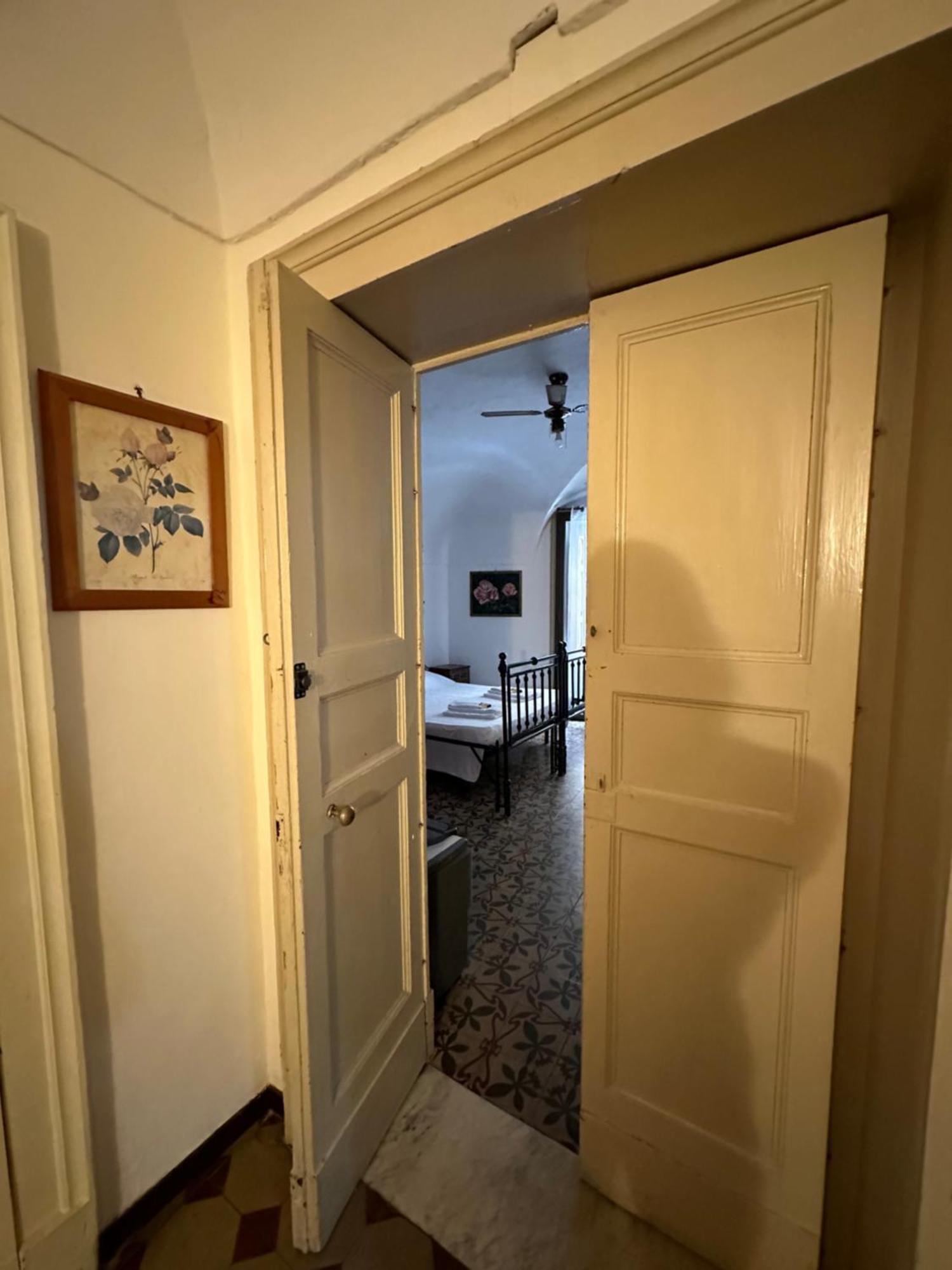 Appartamento Oldtown Centro Storico カターニア エクステリア 写真