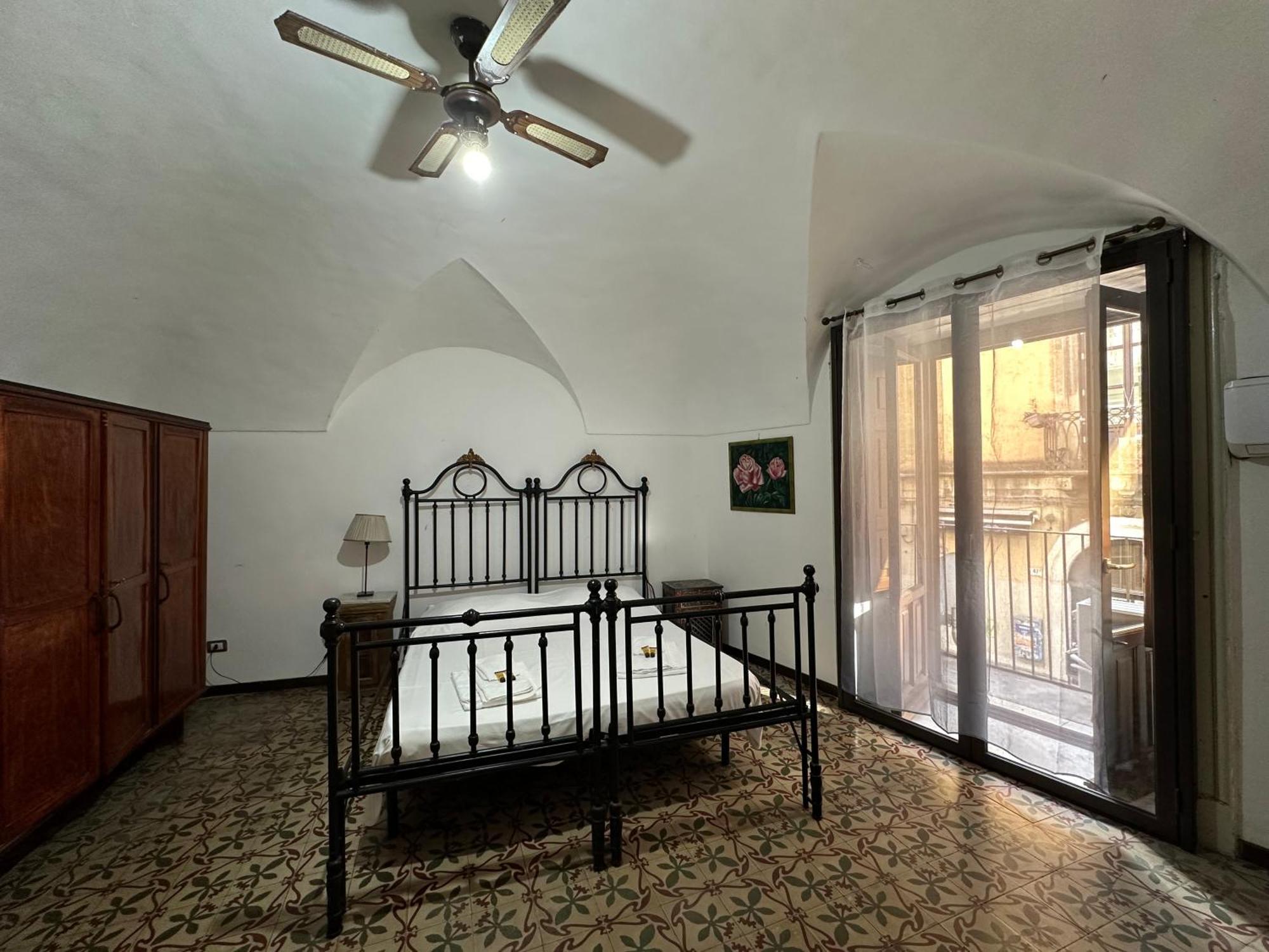 Appartamento Oldtown Centro Storico カターニア エクステリア 写真